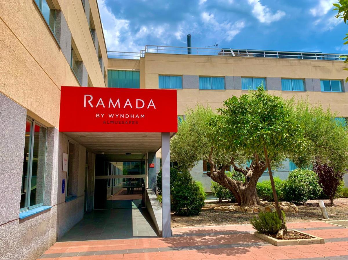 Ramada By Wyndham Valencia Almussafes Hotel Exterior photo