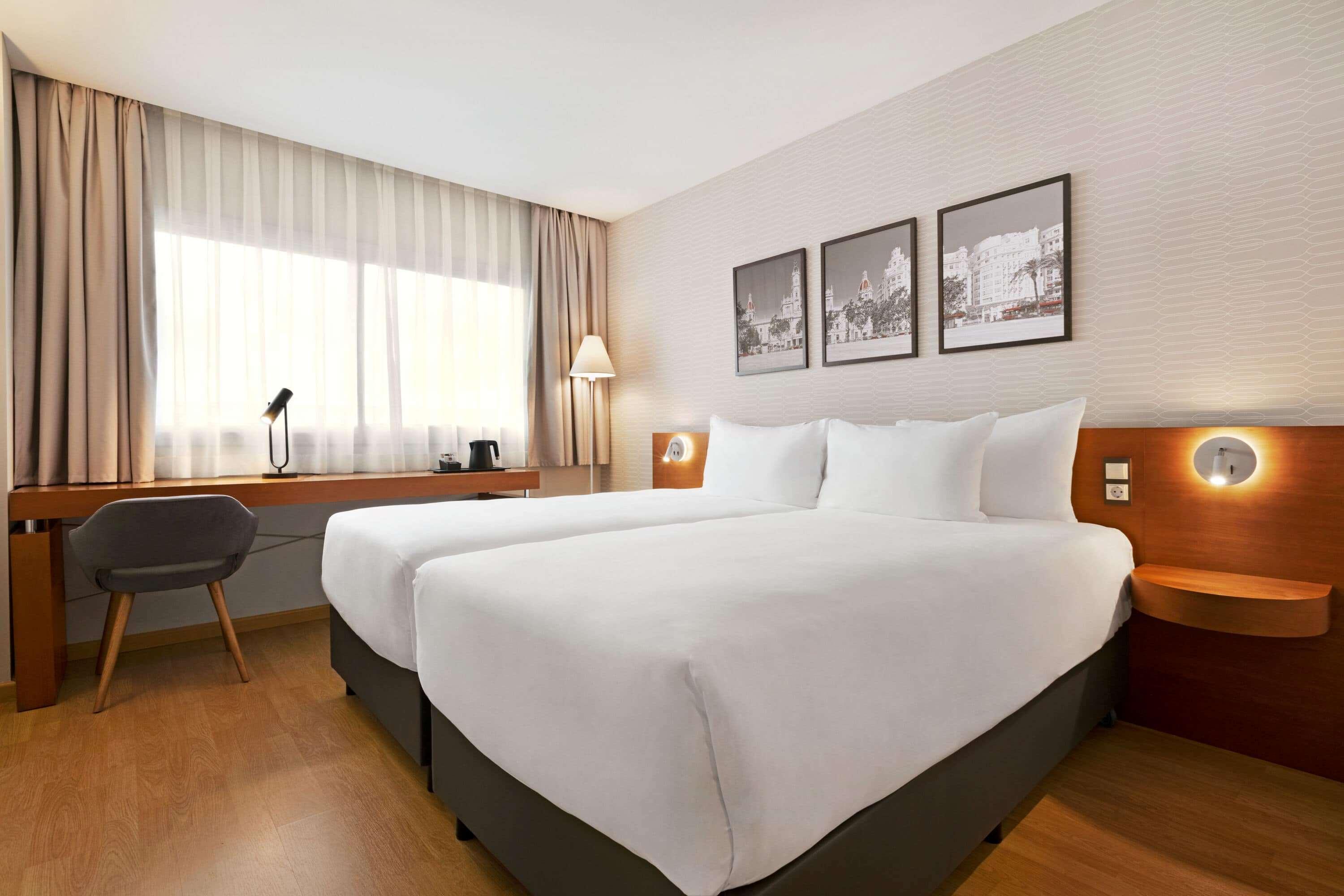 Ramada By Wyndham Valencia Almussafes Hotel Exterior photo