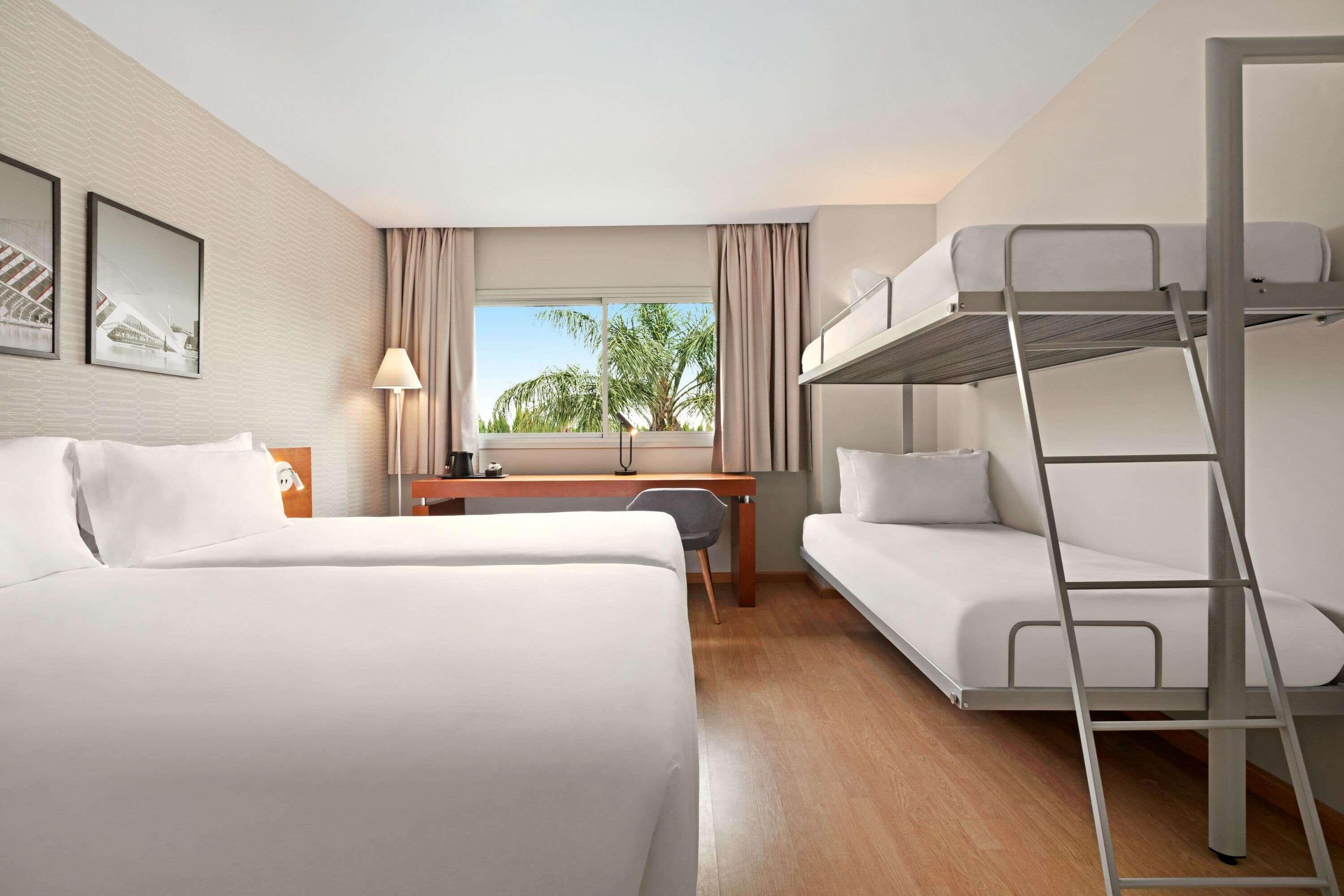 Ramada By Wyndham Valencia Almussafes Hotel Exterior photo