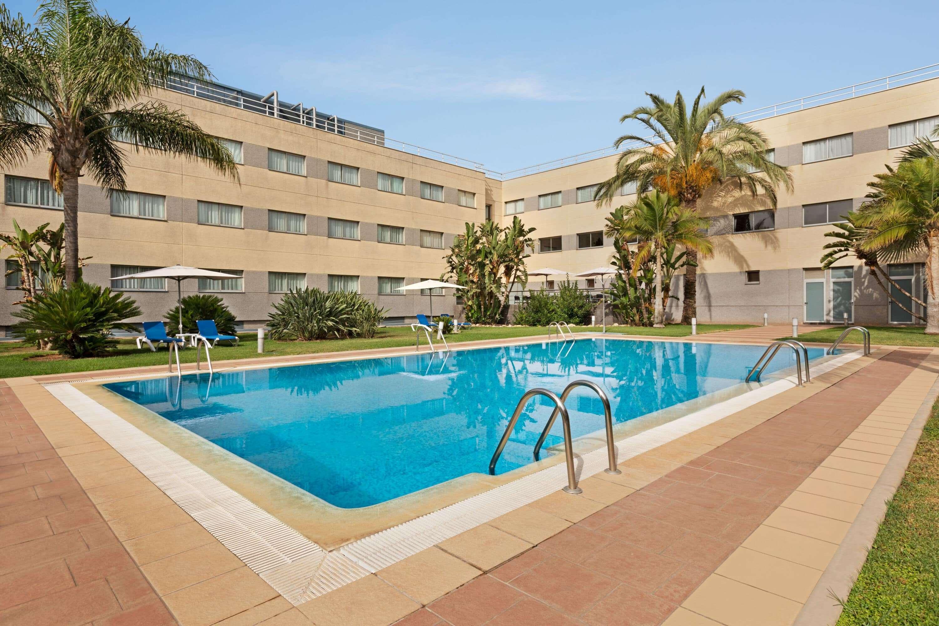 Ramada By Wyndham Valencia Almussafes Hotel Exterior photo